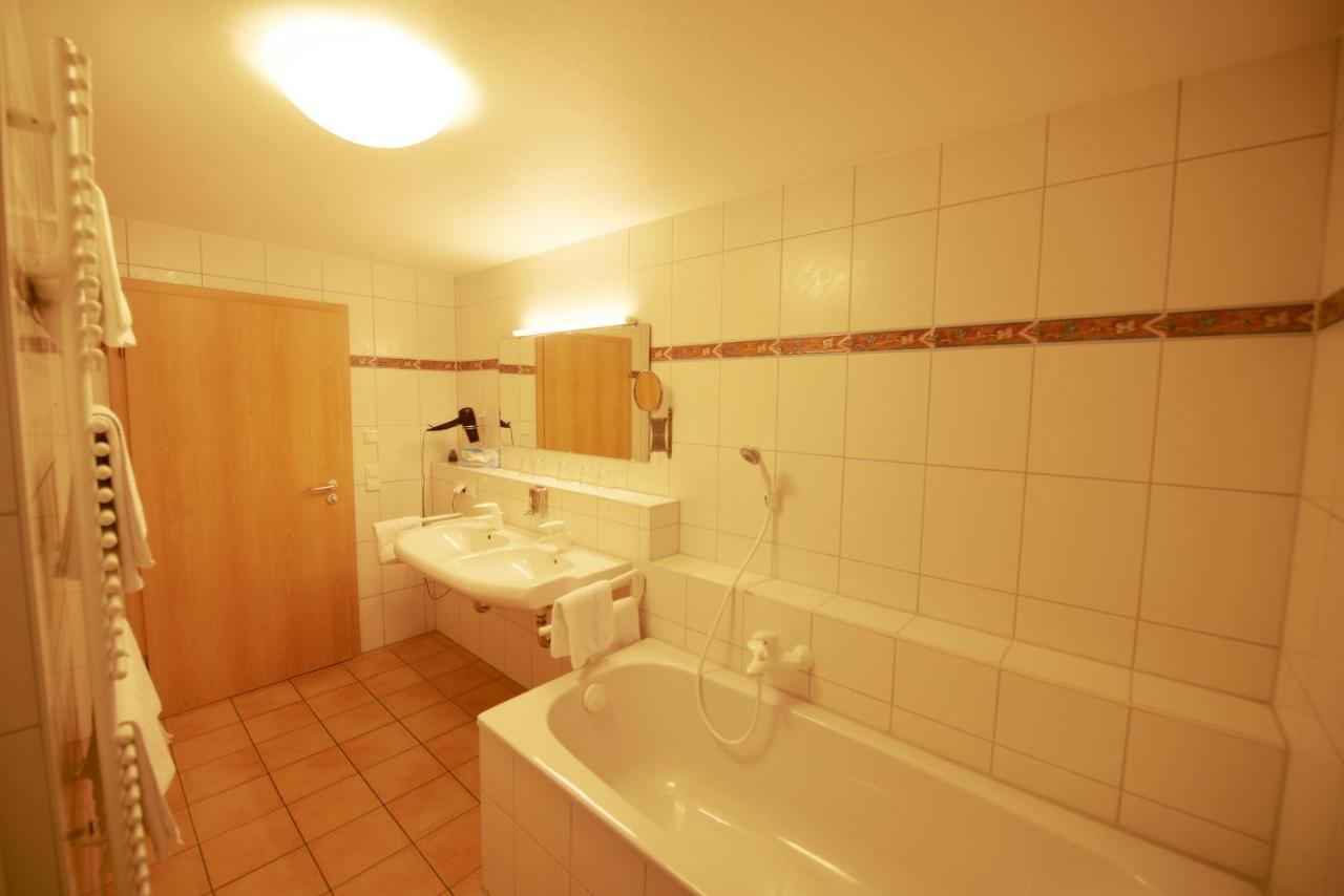 Autenrieder Gaestehaus Schlossbraeu Ichenhausen Esterno foto